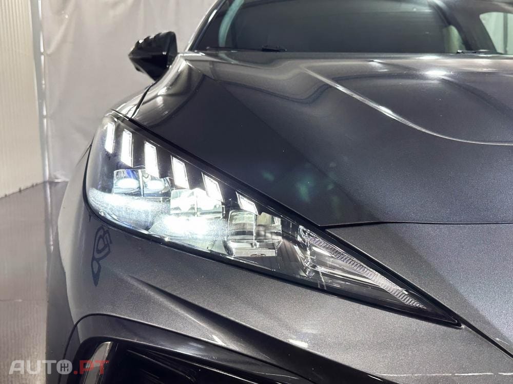 MG MG4 77 kWh Extended Range Luxury