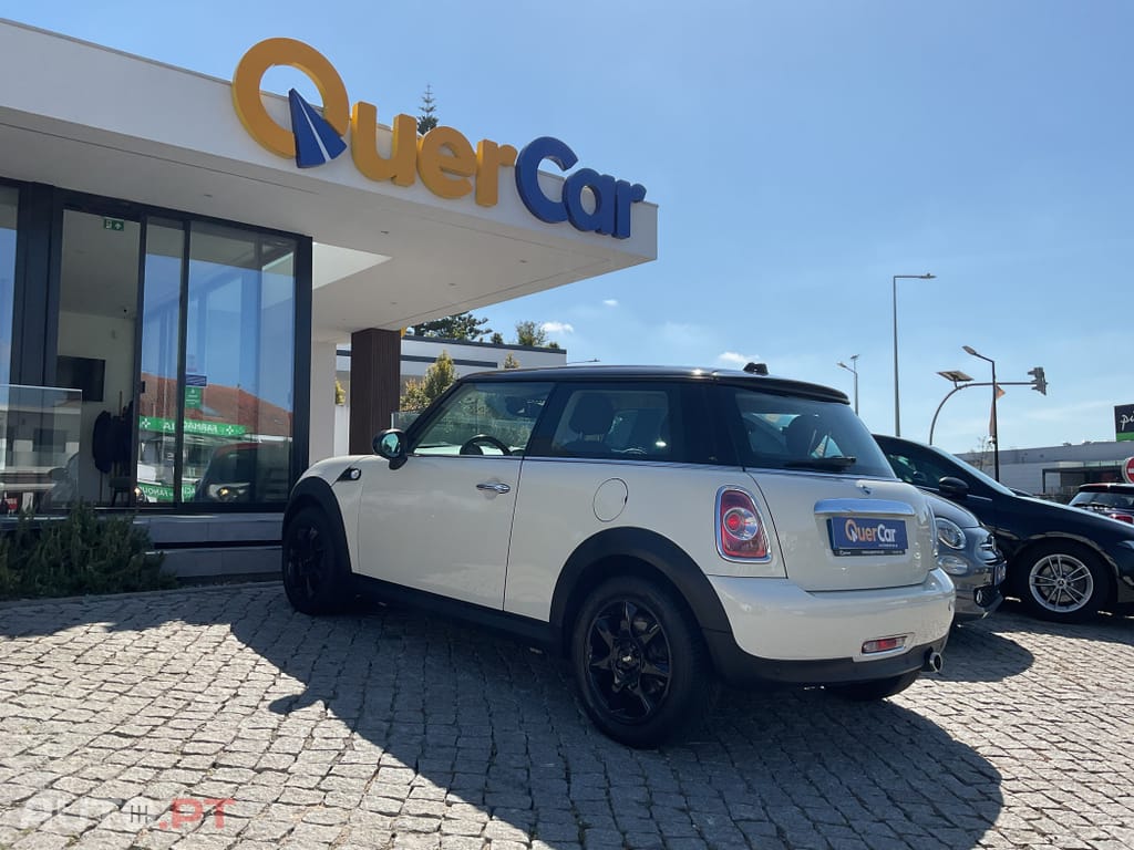 MINI Cooper Cooper D