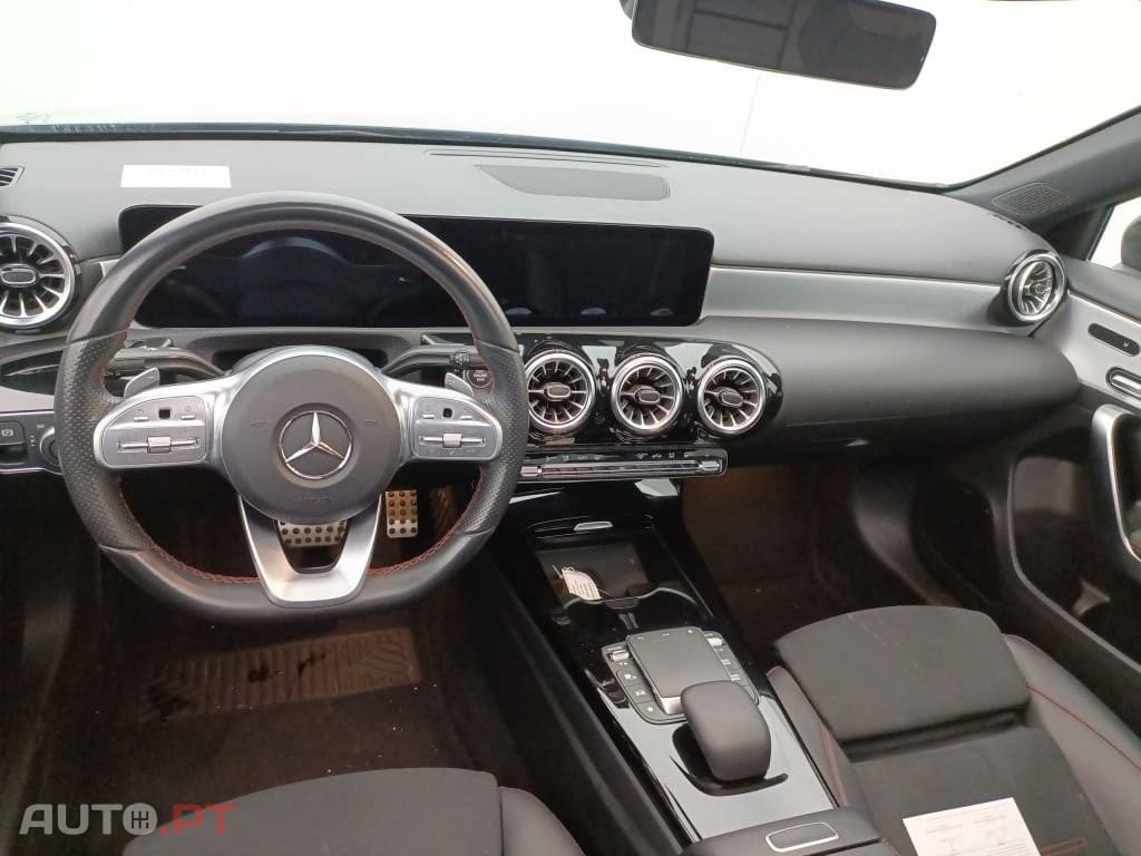 Mercedes-Benz A 250 e AMG Line