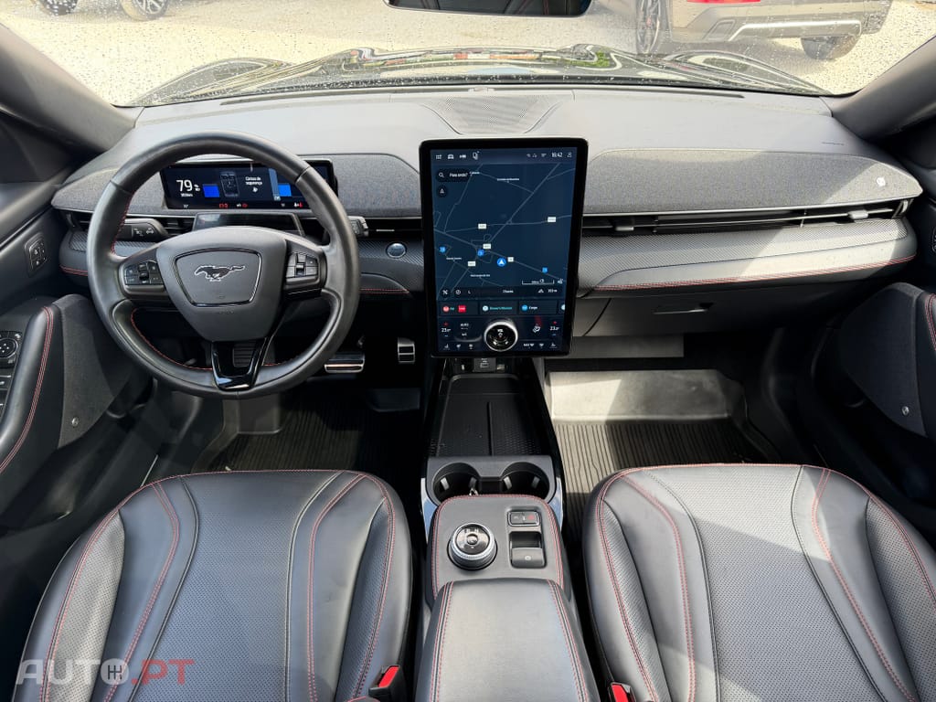 Ford Mustang Mach-E 75.7 kWh Premium AWD