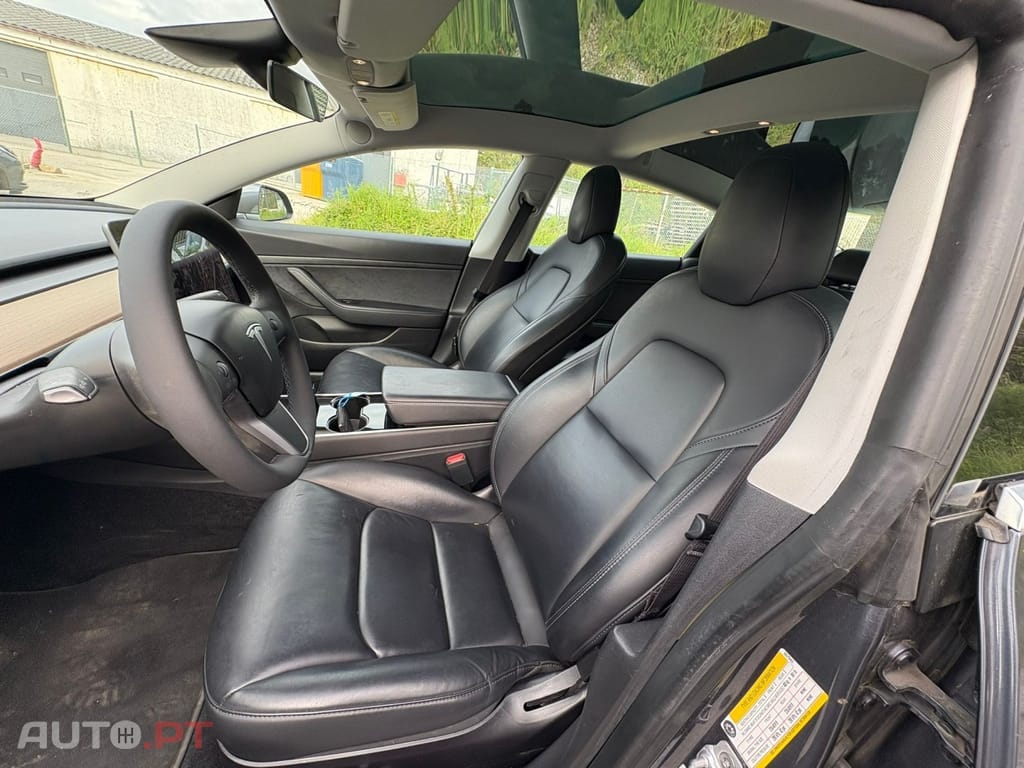 Tesla Model 3 Standard Range Plus RWD
