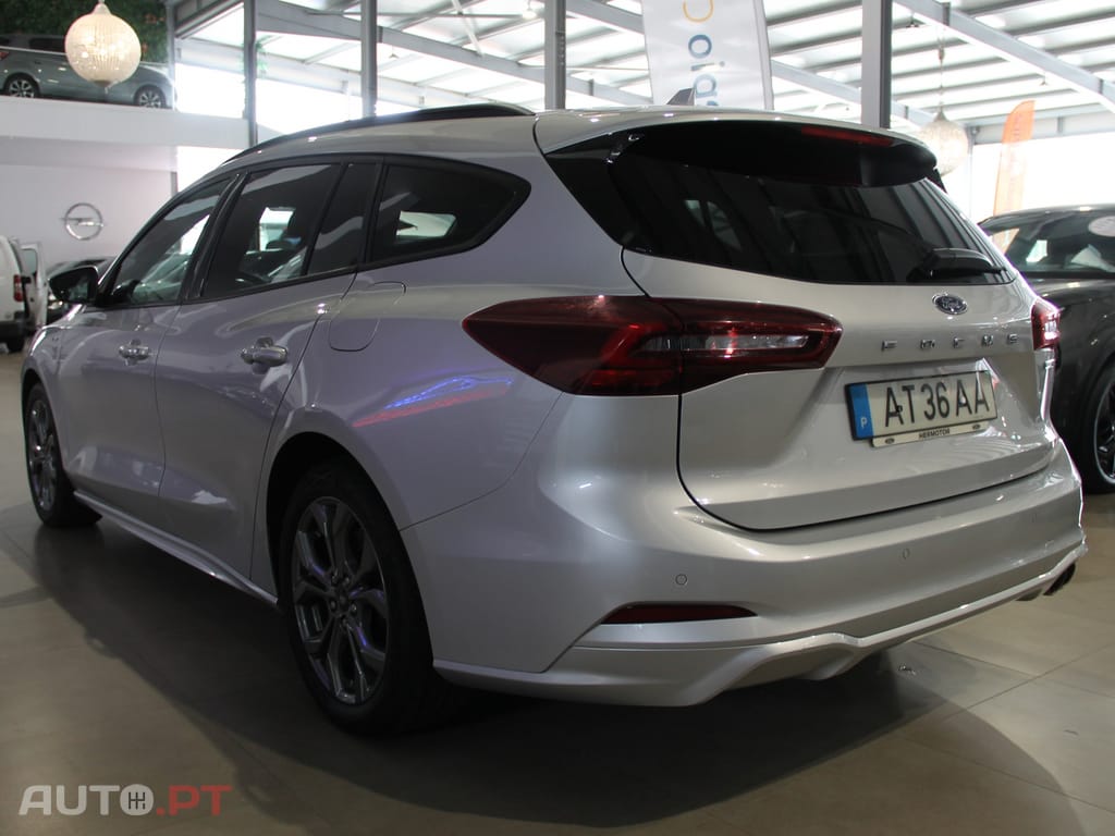 Ford Focus SW 1.0 EcoBoost ST-Line