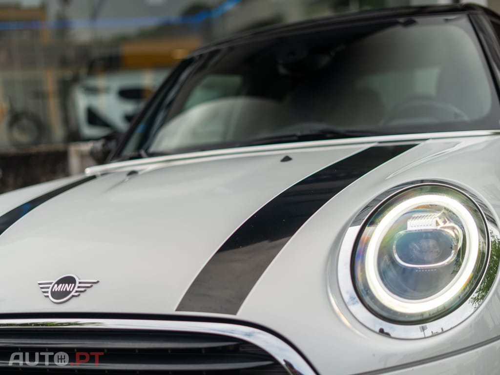 MINI Cooper Cooper Premium JCW Auto