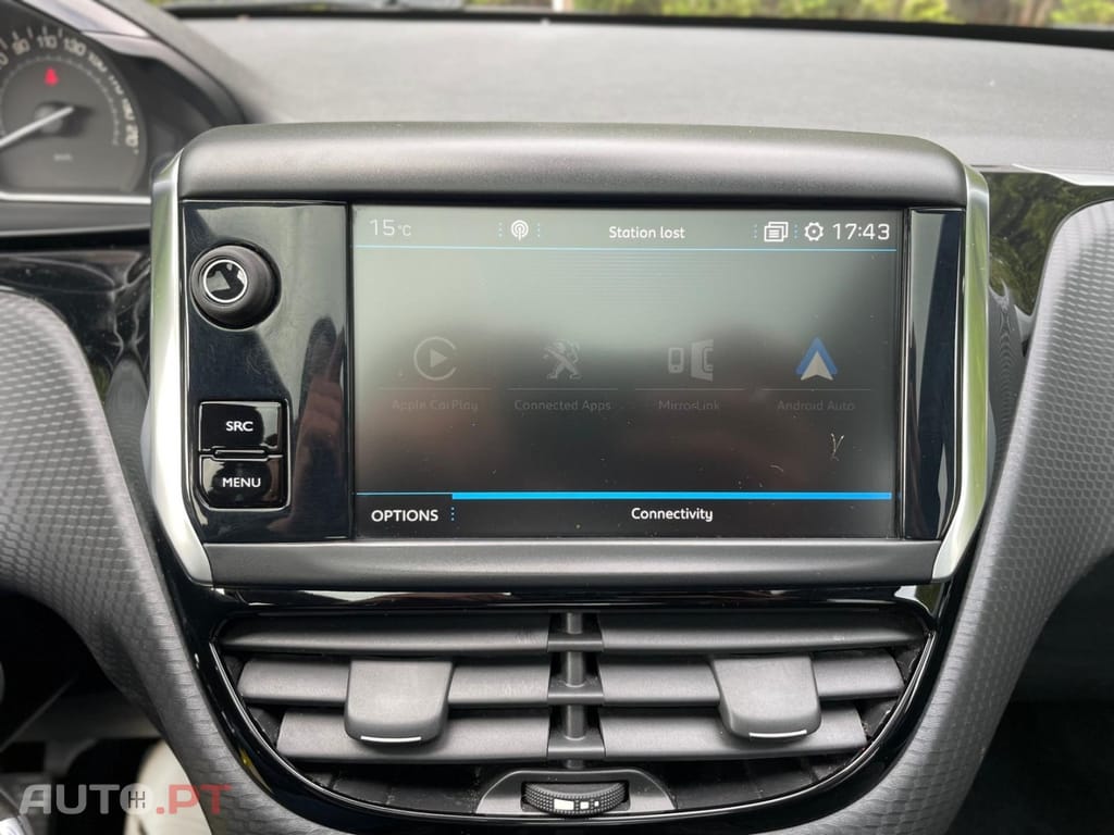 Peugeot 208 1.2 PureTech Allure — fotografia 16