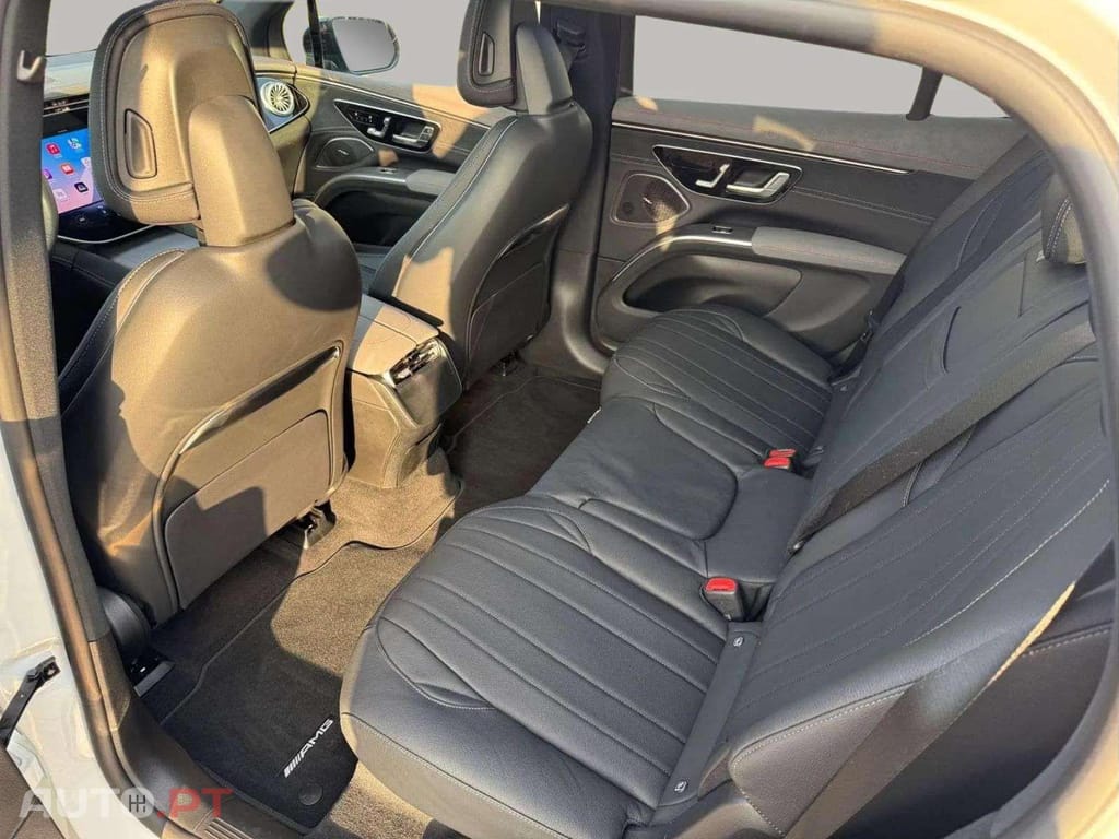 Mercedes-Benz EQS I.V.A DEDUTÍVEL 450+ AMG