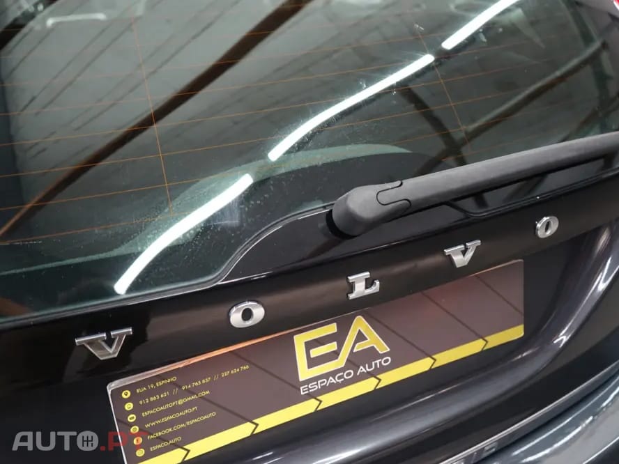 Volvo V60 2.4 D6 Momentum AWD Phev