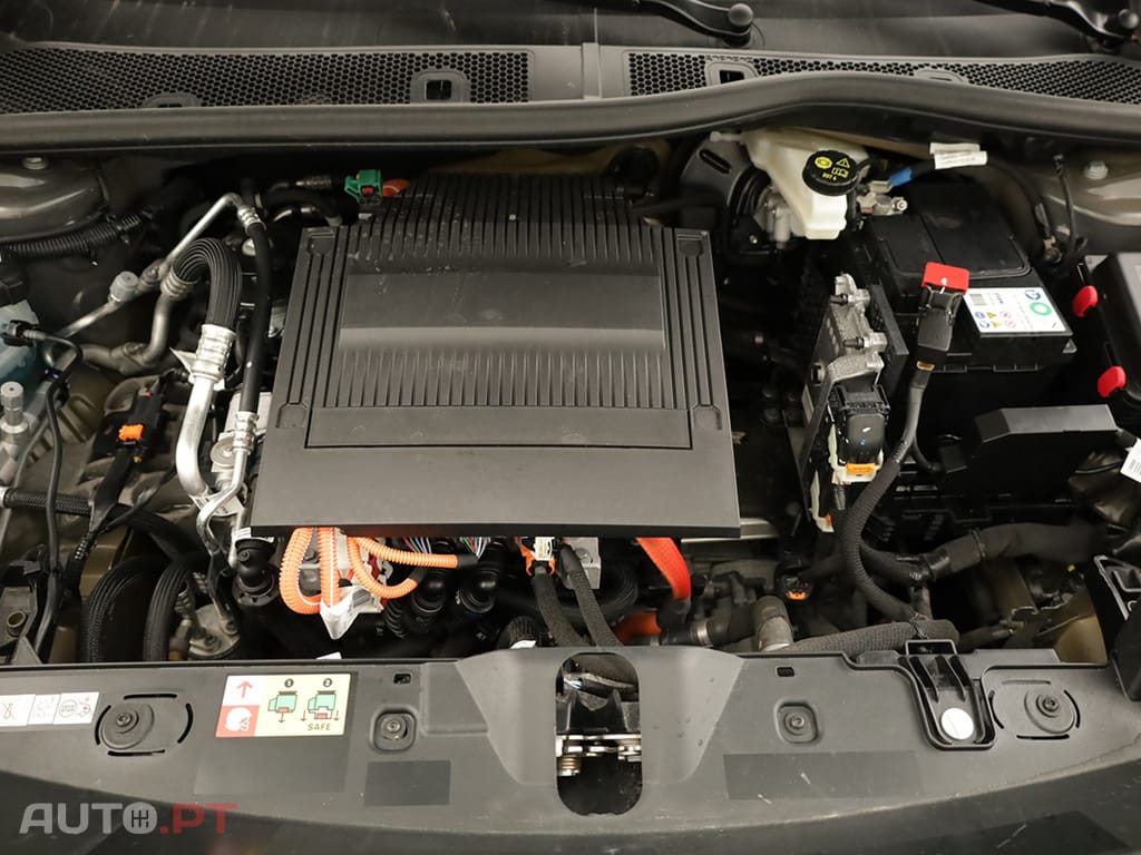 Peugeot E-2008 e-2008 50 kWh Allure