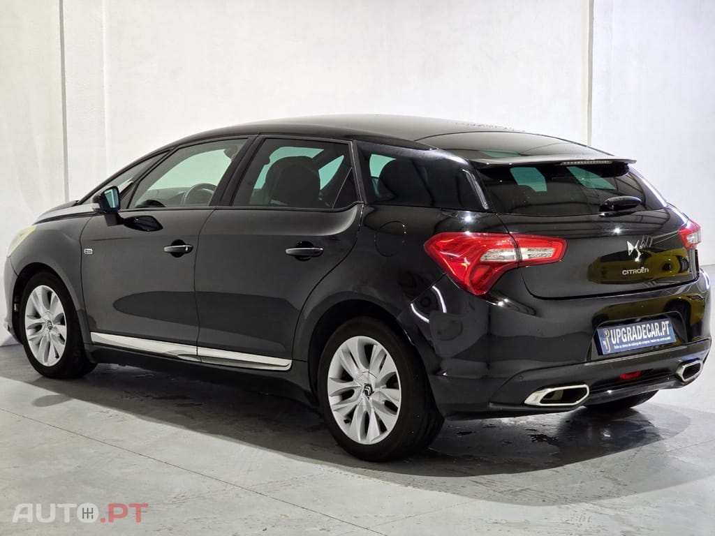 Citroen DS5 2.0 HDi Hybrid4 Sport Chic CMP6