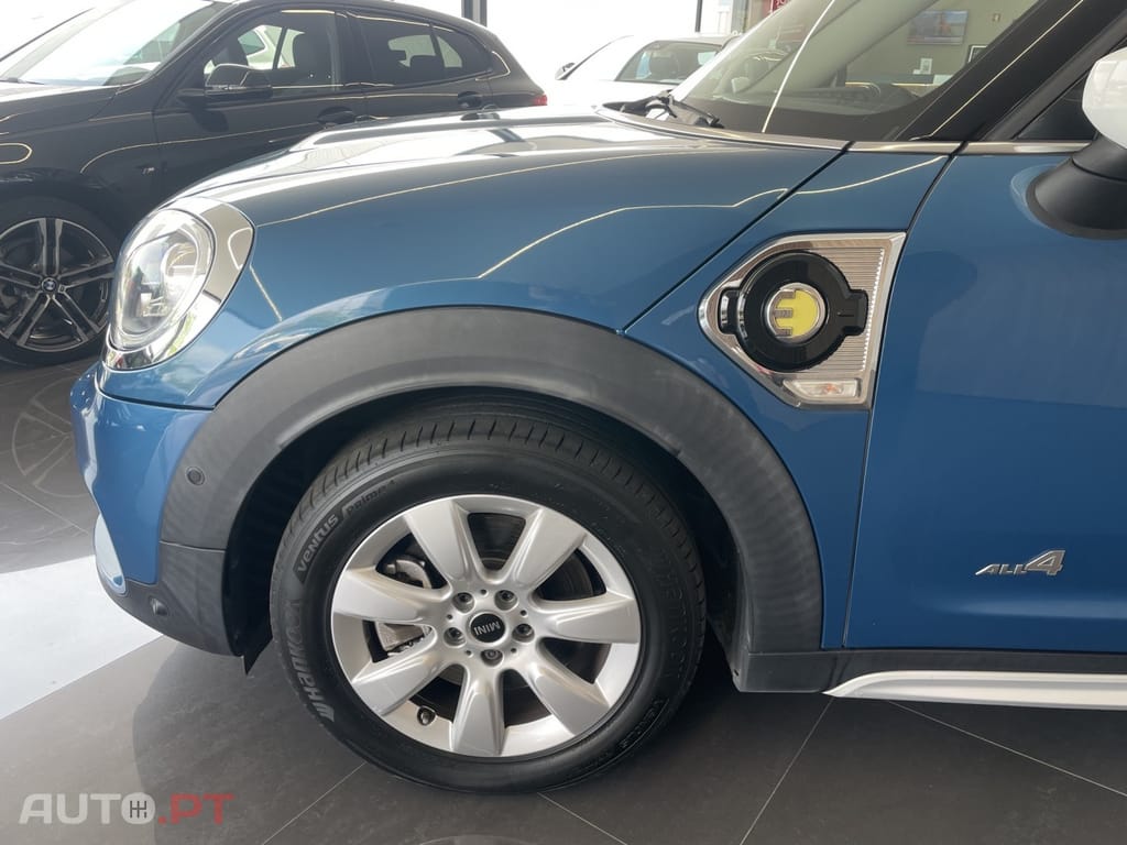 MINI Countryman Cooper SE ALL4 Auto — fotografia 7