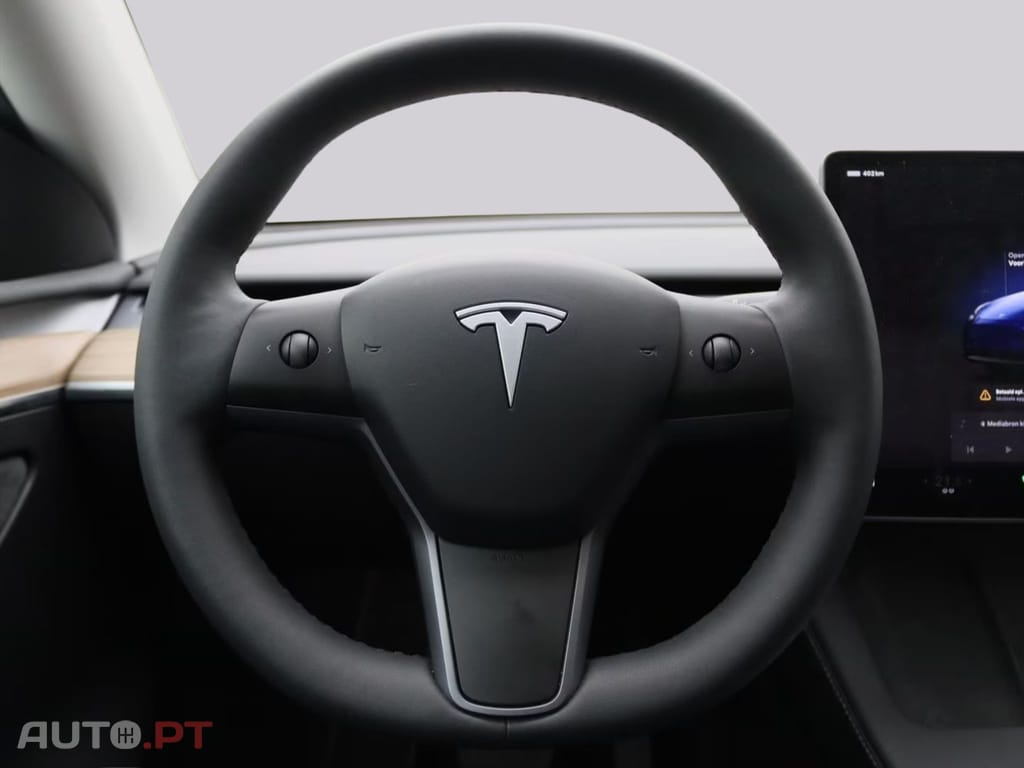 Tesla Model Y Standard RWD Plus 95% I.V.A DEDUTIVEL