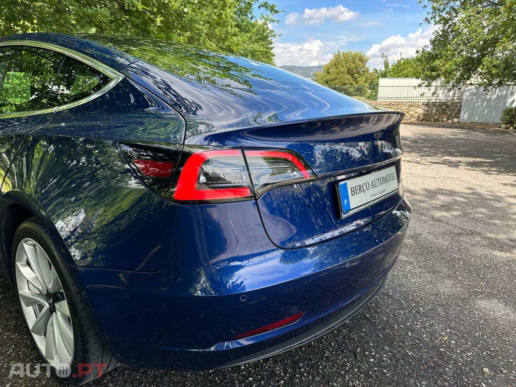 Tesla Model 3 Long-Range Dual Motor AWD