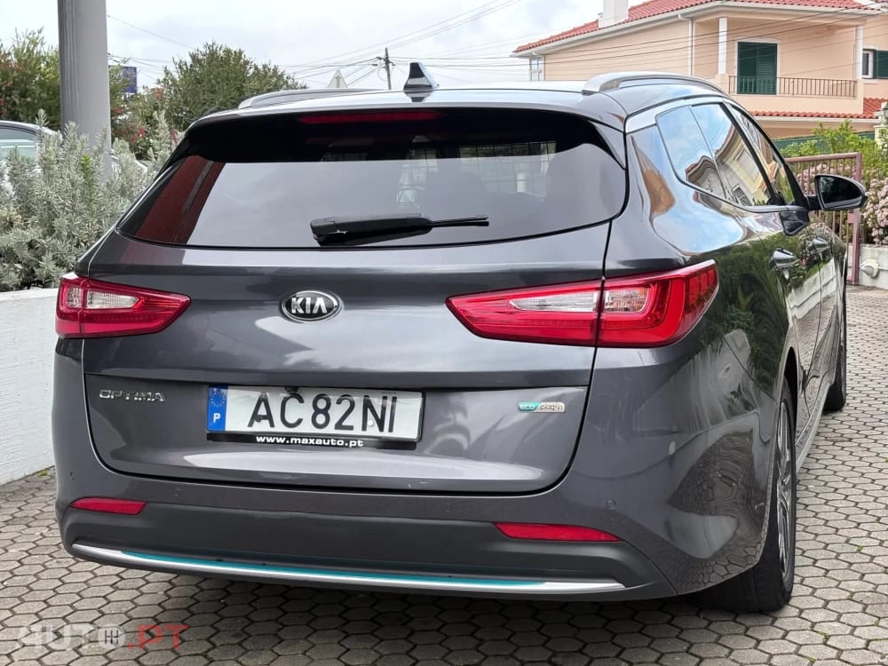 Kia Optima 2.0 CVVT PHEV