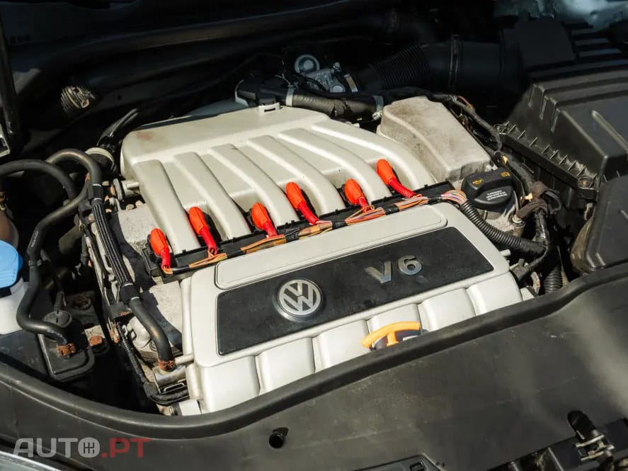 Volkswagen Golf 3.2 R32 4Motion DSG