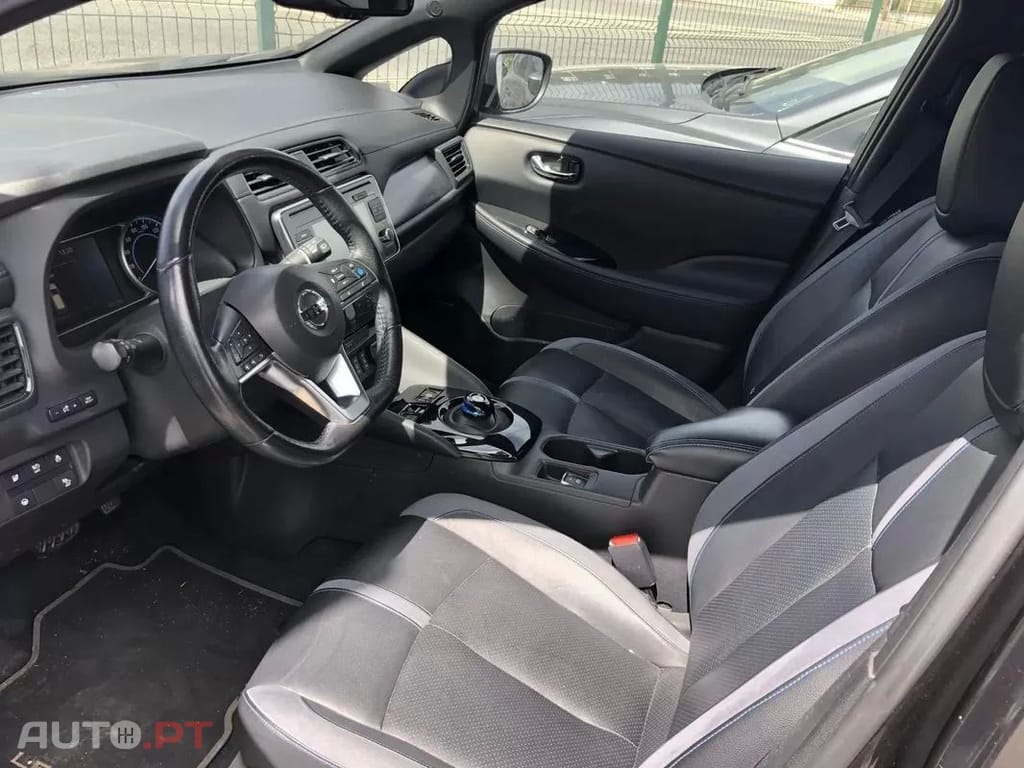 Nissan Leaf Tekna Two Tone+ProPilot Park