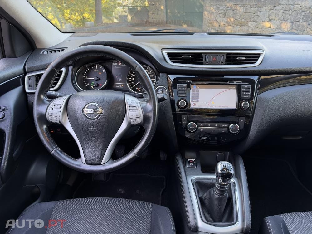 Nissan Qashqai 1.5 dCi N-Connecta 18