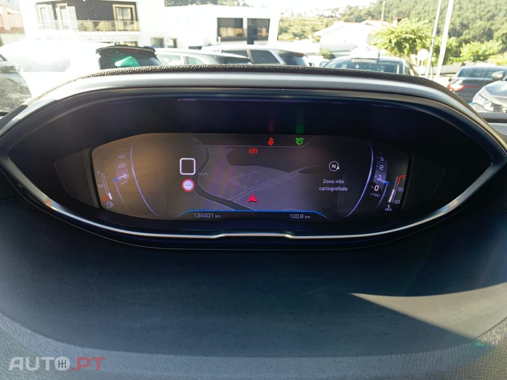 Peugeot 3008 1.5 BlueHDi Allure