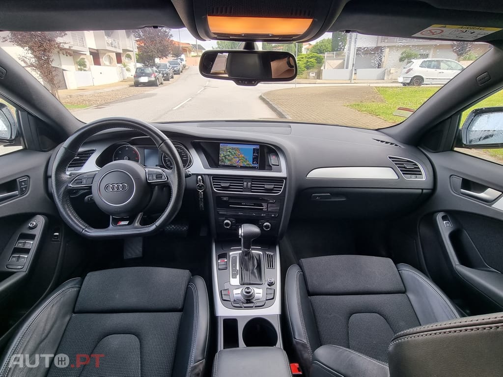 Audi A4 2.0 TDI multitronic S-line