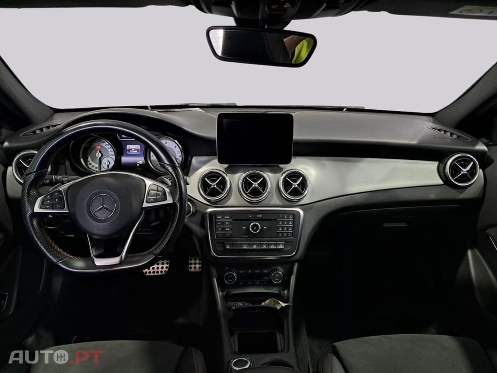 Mercedes-Benz GLA 220 d 4Matic 