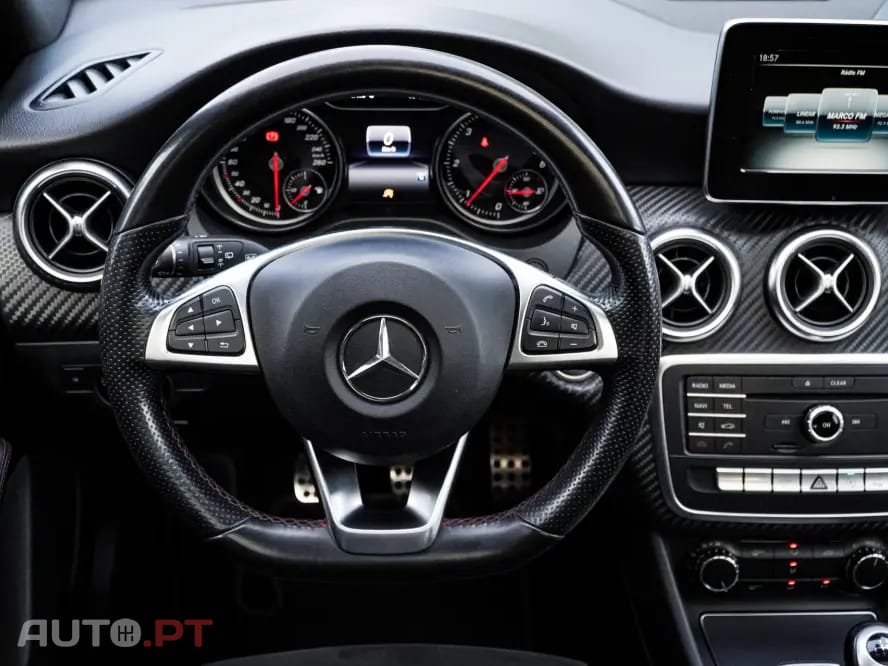 Mercedes-Benz A 180 d AMG Line
