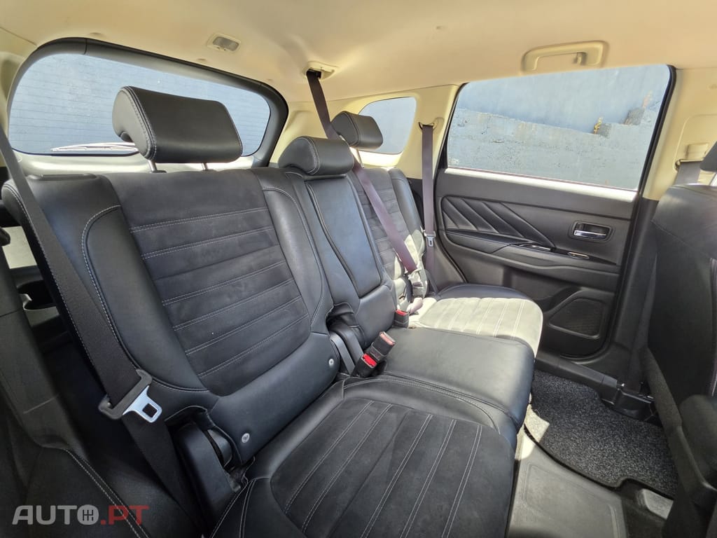 Mitsubishi Outlander 2.0 Intense Navi