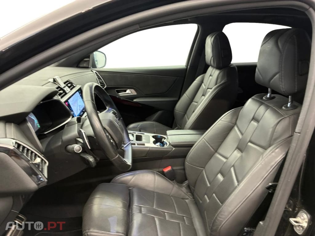 DS DS7 Crossback E-Tense Louvre EAT8