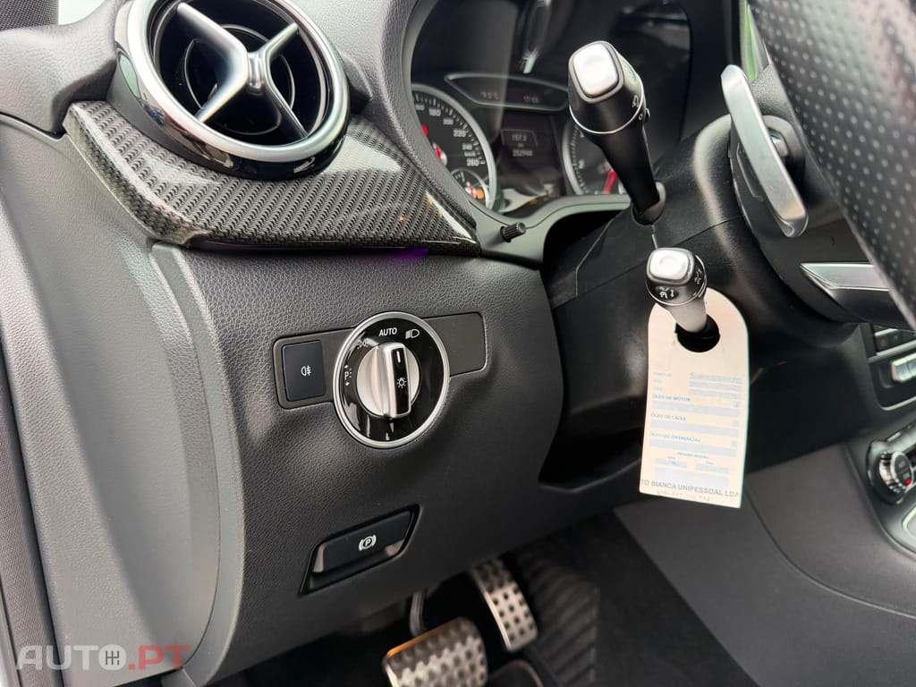 Mercedes-Benz B 220 d AMG Line