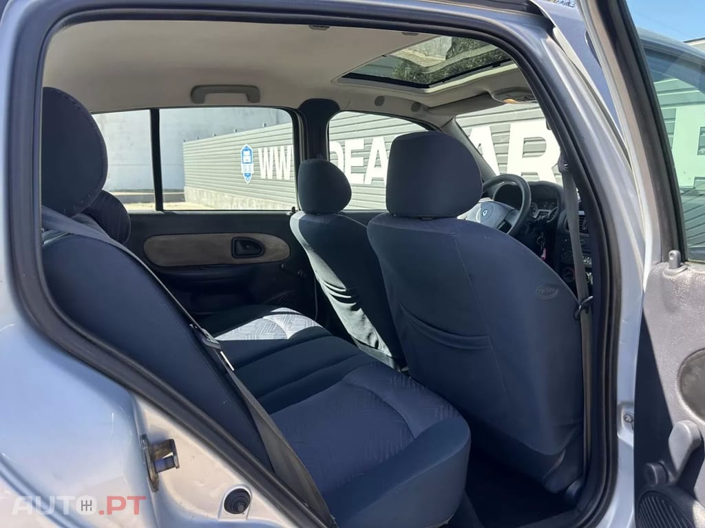 Renault Clio 1.2 Authentique