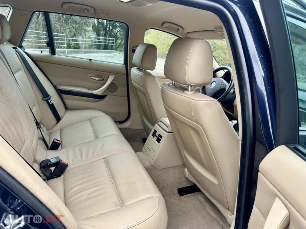 BMW 320 320D Touring Sport