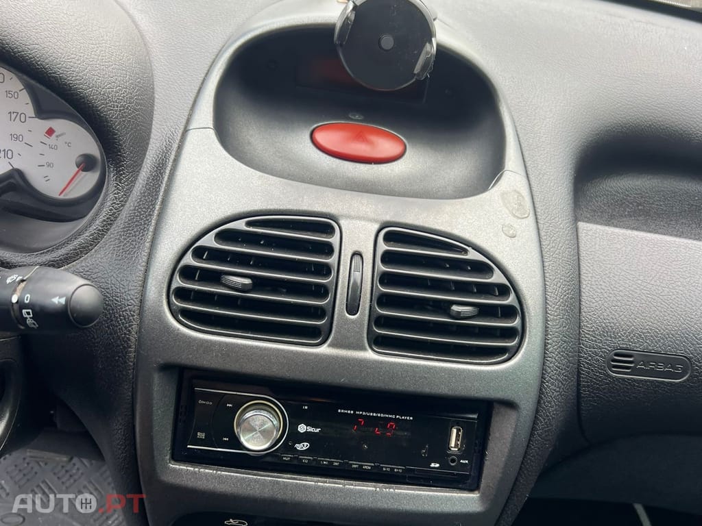 Peugeot 206 2.0 HDi XS