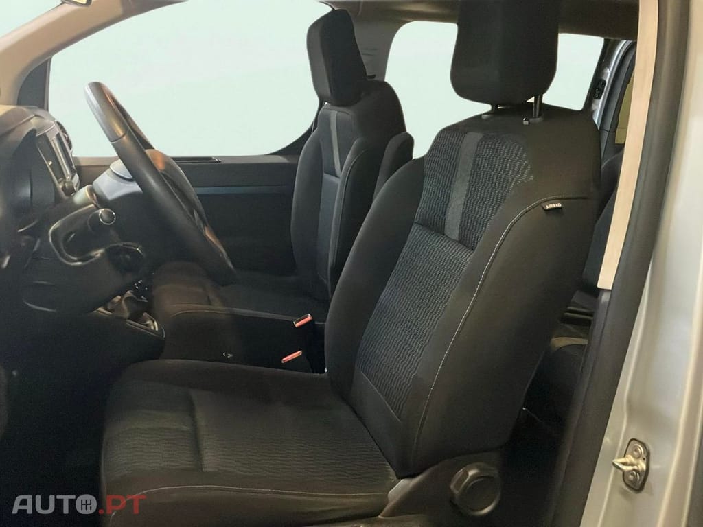 Peugeot Traveller 2.0 BlueHDi L2H1 Standard