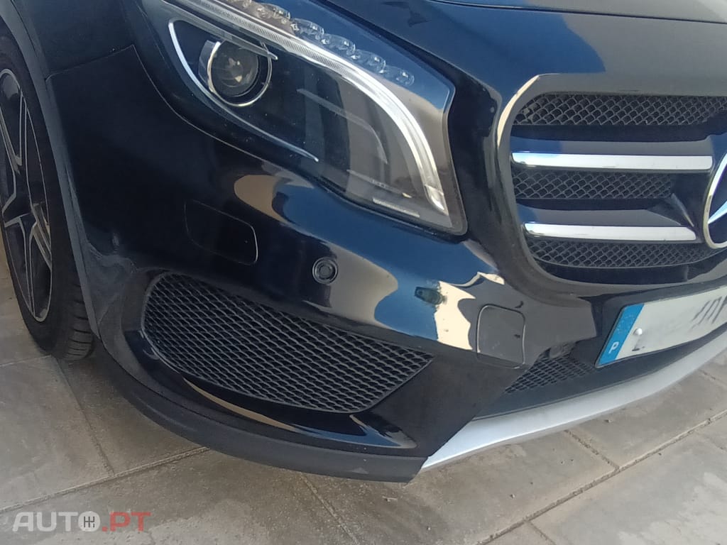 Mercedes-Benz GLA 200 AMD Line Auto