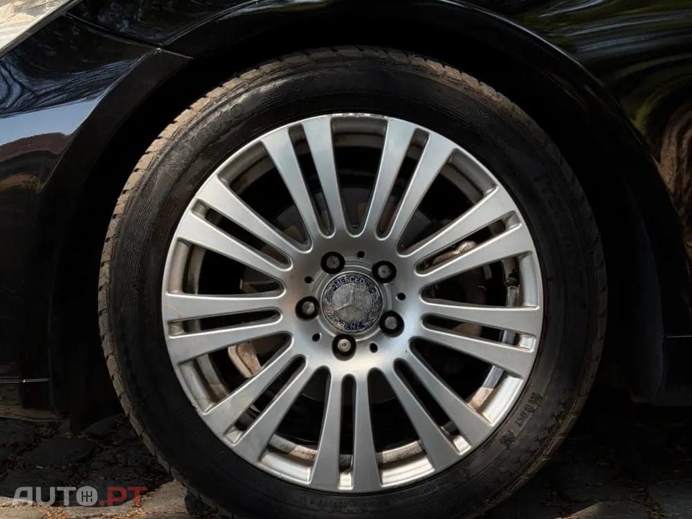 Mercedes-Benz E 220 (BlueTEC) d 9G-TRONIC