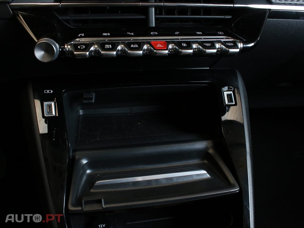 Peugeot E-208 Allure