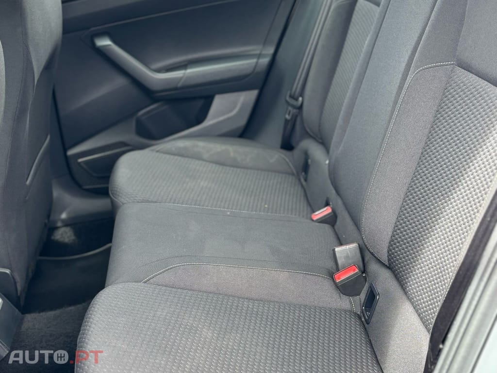 Volkswagen Polo 1.0 Confortline