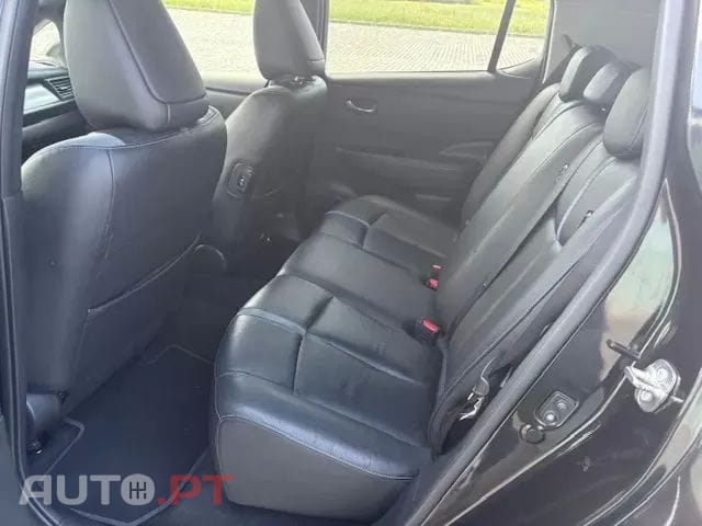 Nissan Leaf Tekna Two Tone+ProPilot Park