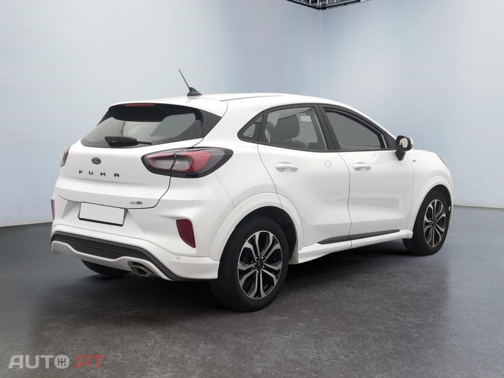 Ford Puma 1.0 Flexifuel mHEV ST-Line