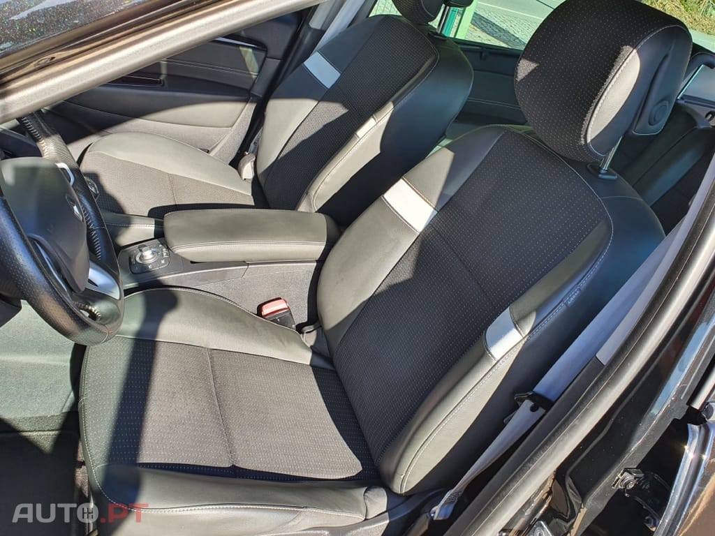 Renault Grand Scénic 1.6 dCi Bose Edition 7L