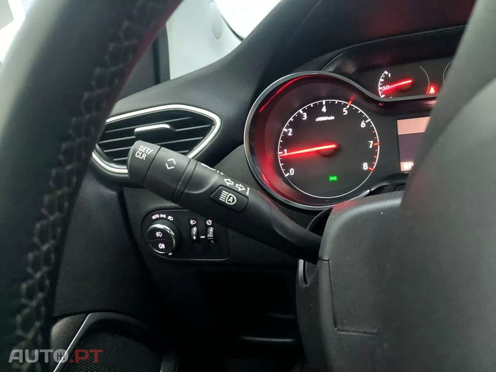 Opel Crossland 1.2 T Design & Tech