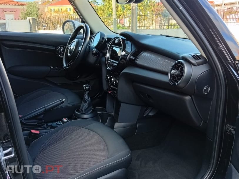 MINI Cooper One D — fotografia 8