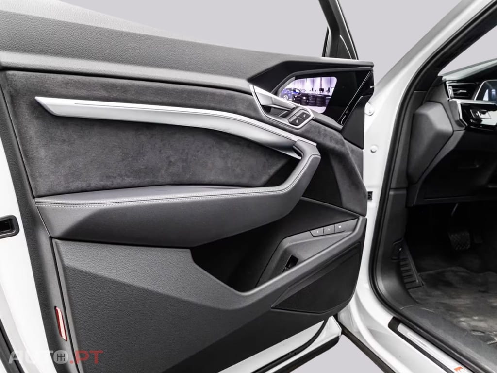 Audi E-Tron S BLACK I.V.A DEDUTIVEL 