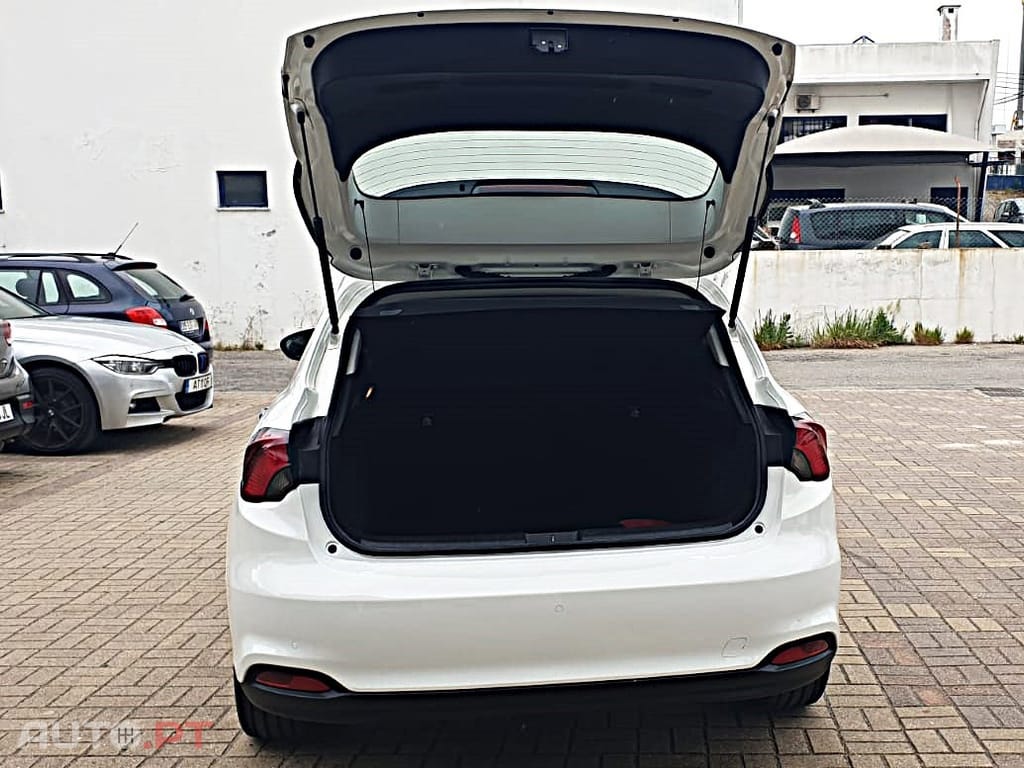 Fiat Tipo 1.3 M-Jet Lounge
