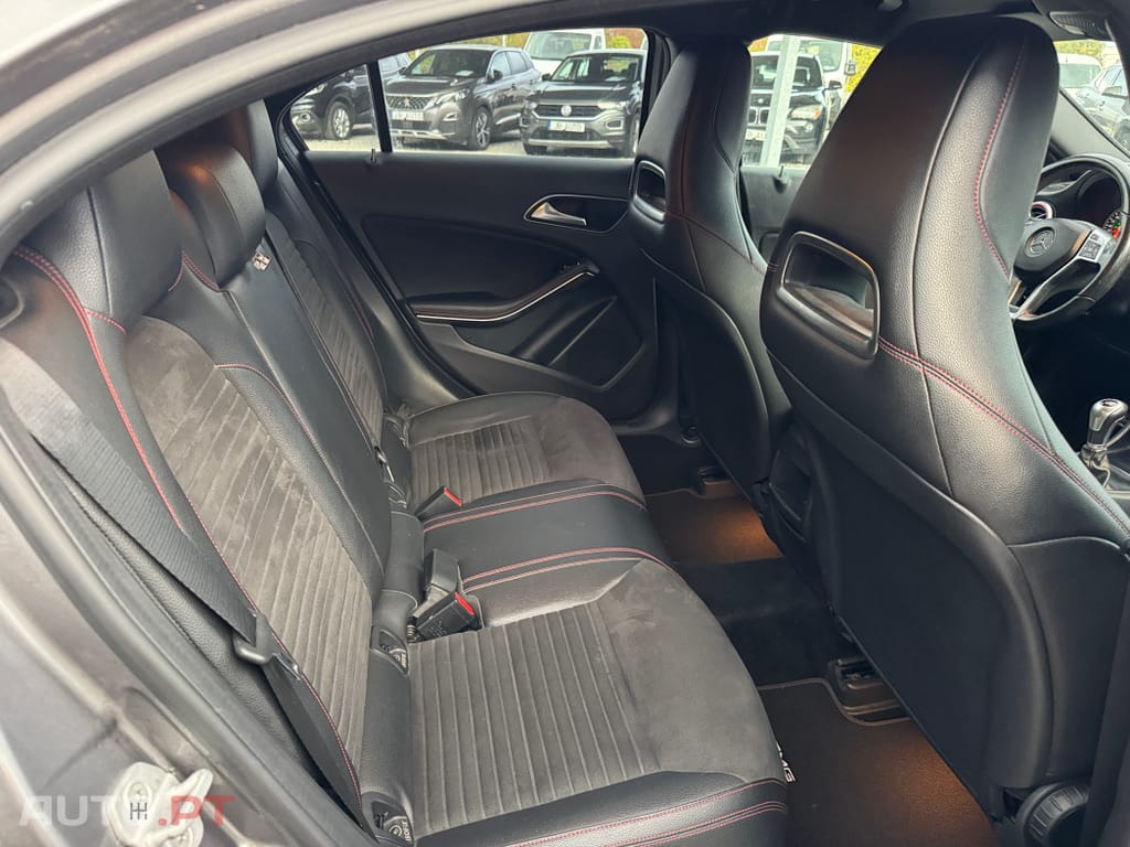 Mercedes-Benz A 180 d AMG Line