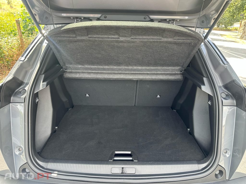 Peugeot E-2008 50 kWh GT Pack