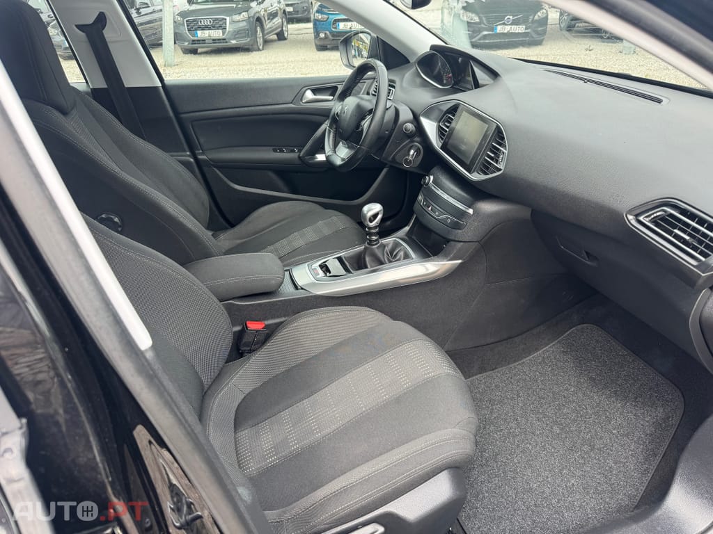 Peugeot 308 1.6 e-HDi Allure
