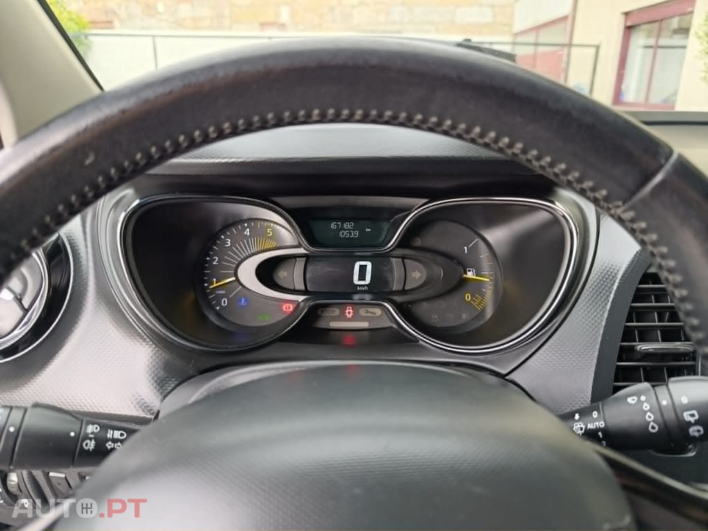 Renault Captur 1.5 DCI INTENS