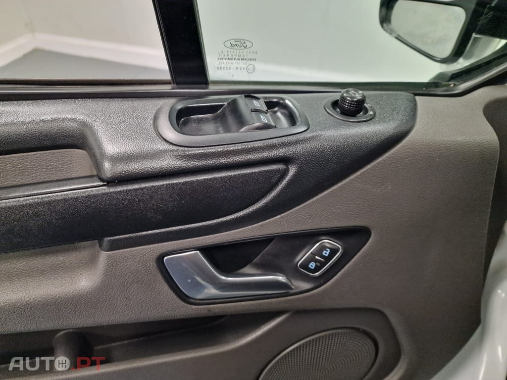 Ford Transit Custom 310L1 2.0 TDCi H1-Tecto Baixo Trend