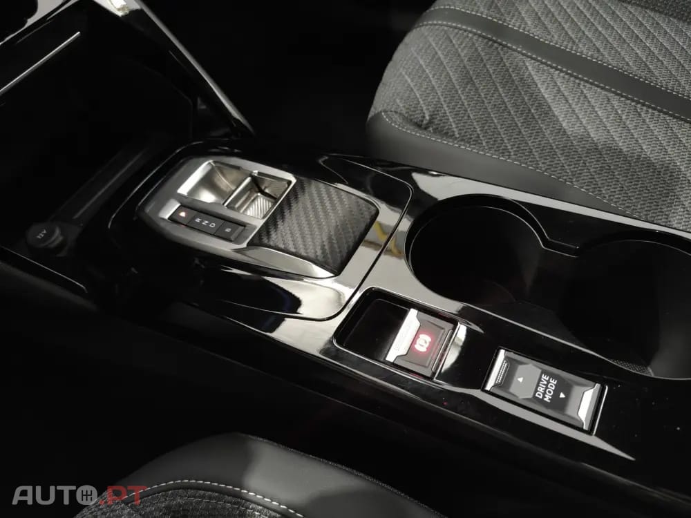 Peugeot E-2008 54 kWh Allure