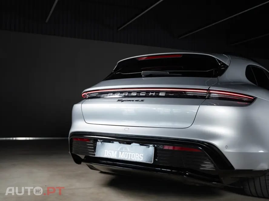 Porsche Taycan 4S