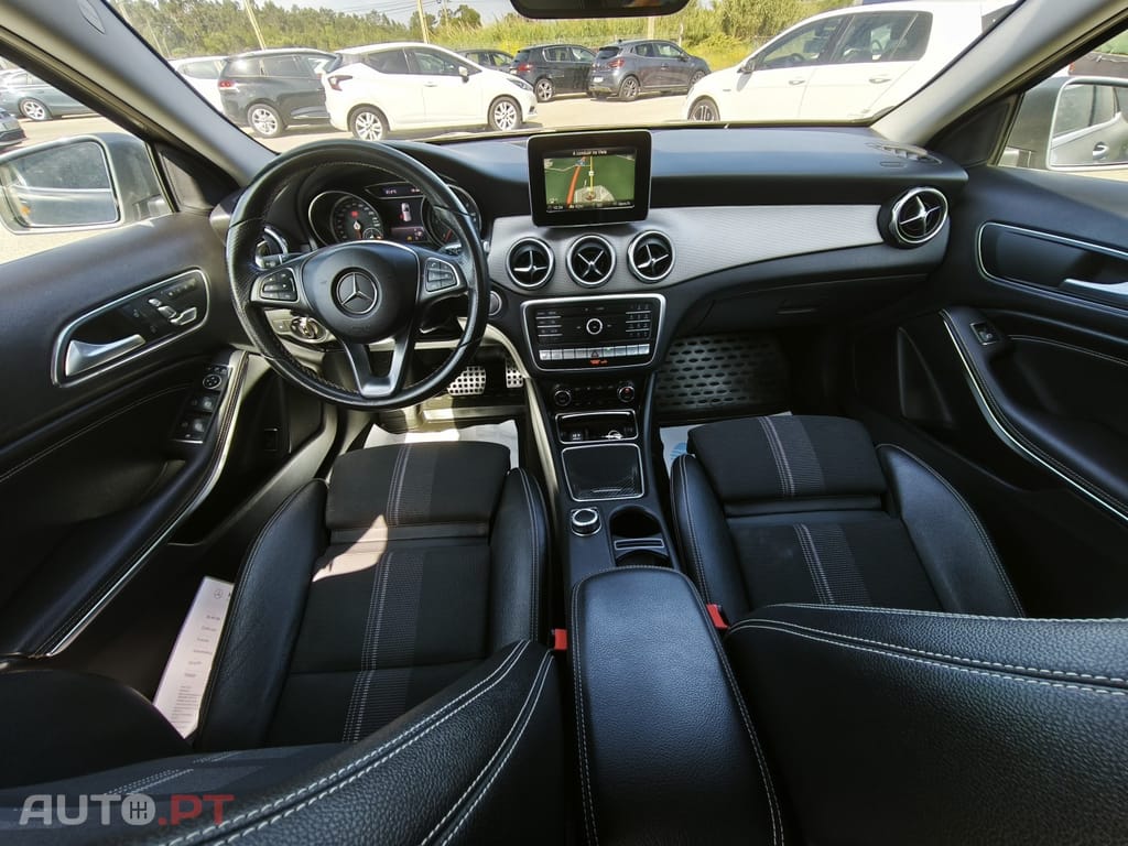 Mercedes-Benz GLA 220 d 4-Matic