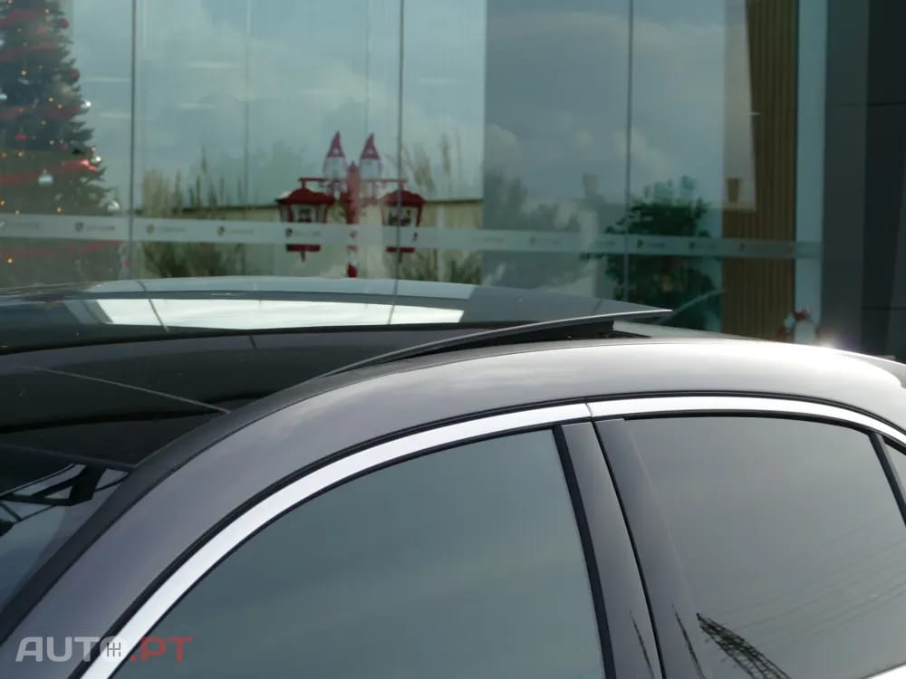 Mercedes-Benz A 250 e AMG Line